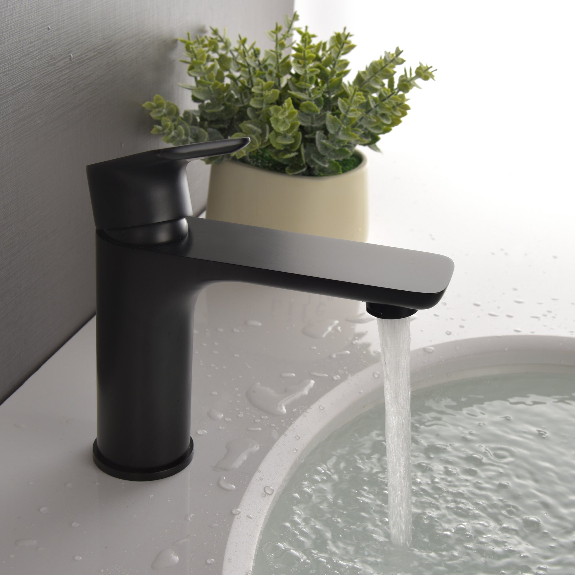 Single-hole brushed black basin faucet